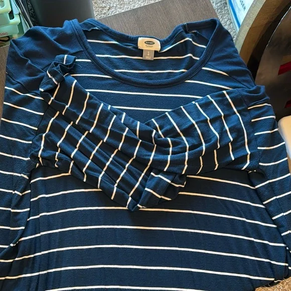 Old Navy Long Sleeve Stripe Shirt - Picture 1 of 1
